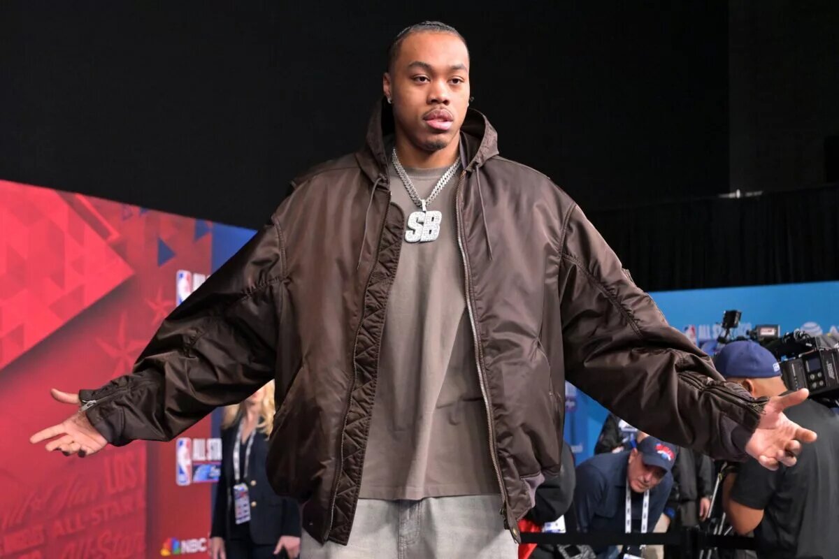 Team USA Stars forward Scottie Barnes (4) of the Toronto Raptors on the red carpet before the 75th NBA All Star Game at Intuit Dome.