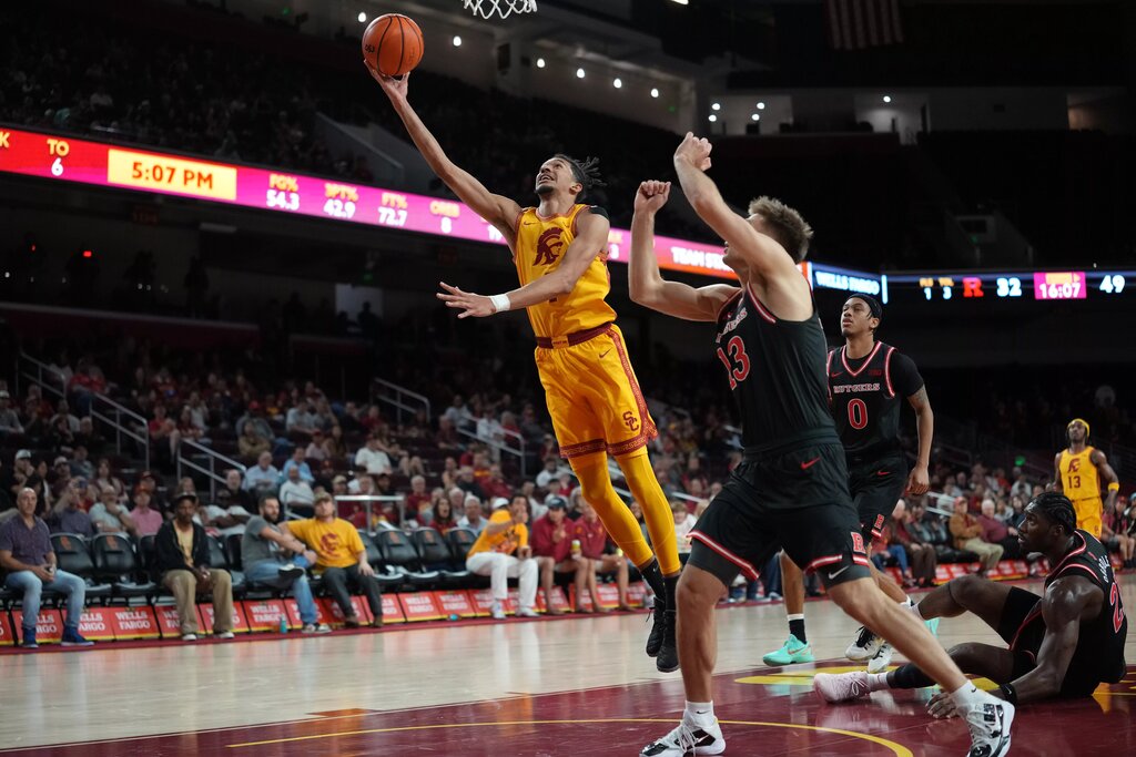 Chad Baker-Mazara goes up for a lay-up against Rutgers