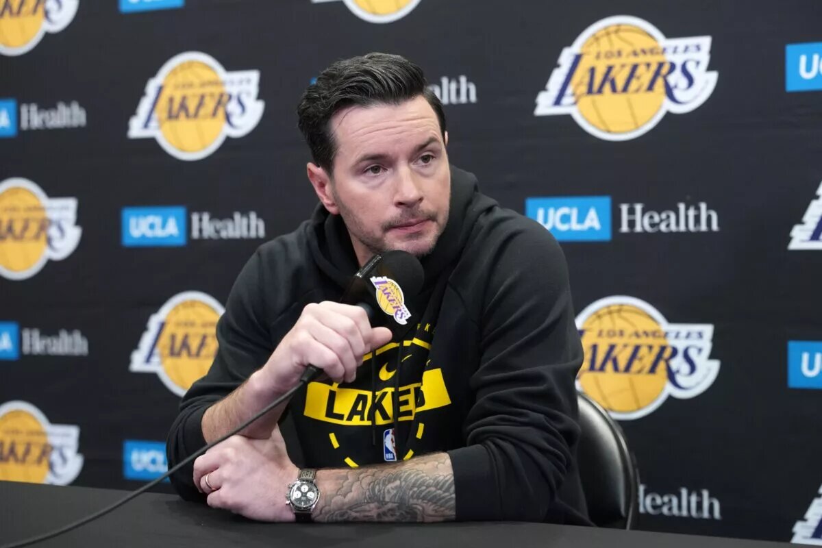 JJ Redick talks about several Laker items.