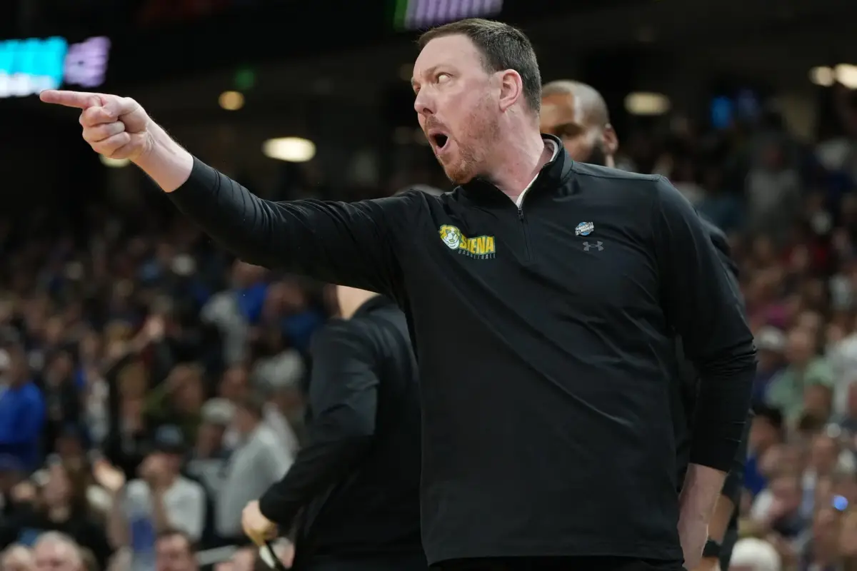 Gerry McNamara will try to lead the Syracuse Orange back to national prominance.