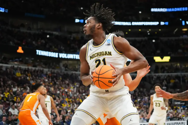 Mar 29, 2026; Chicago, IL, USA; Michigan Wolverines forward Morez Johnson Jr. (21) looks to shoot in the first half against the Tennessee Volunteers during an Elite Eight game of the Midwest Regional of the men's 2026 NCAA Tournament at United Center.