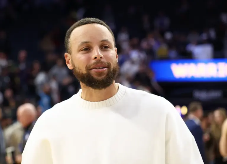 Stephen Curry will finally get to play with Kristaps Porzingis and Seth Curry.