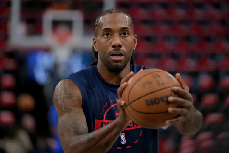 Los Angeles Clippers trade candidate Kawhi Leonard