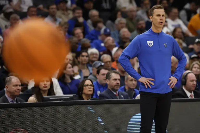 Jon Scheyer and Duke picks up 8th newcomer.