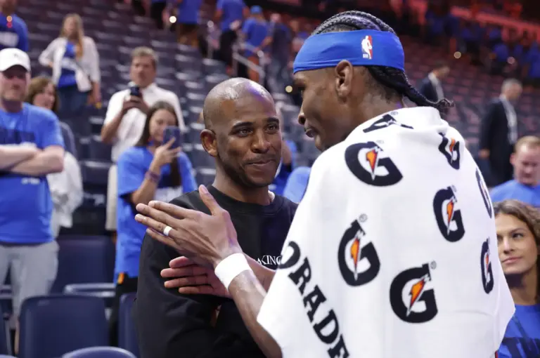 Former Rockets point guard Chris Paul