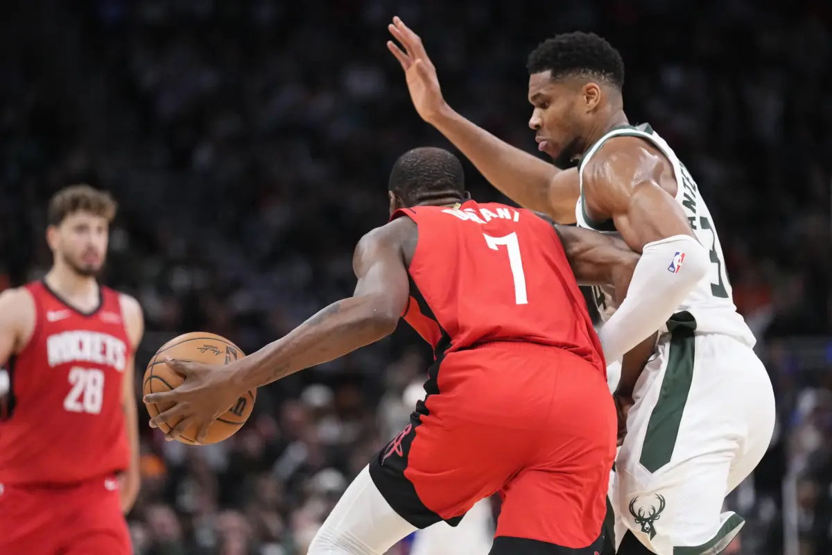 Milwaukee Bucks trade candidate Giannis Antetokounmpo guards Houston Rockets trade candidate Kevin Durant
