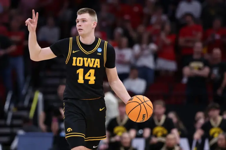 2026 NBA Draft prospects: potential Toronto Raptors draft target Bennett Stirtz (Iowa)