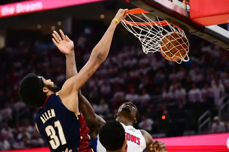 Cleveland Cavaliers center Jarrett Allen (31) dunks against Detroit Pistons center Jalen Duren (0) during the second half of game three in the second round of the 2026 NBA Playoffs at Rocket Arena. Next up is Pistons vs Cavaliers Game 4.