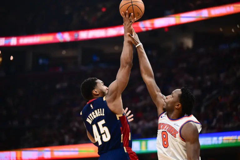 The Cleveland Cavaliers face tough decisions as free agency begins in a few days. As a result, the Cavaliers may have to choose between three key veterans.