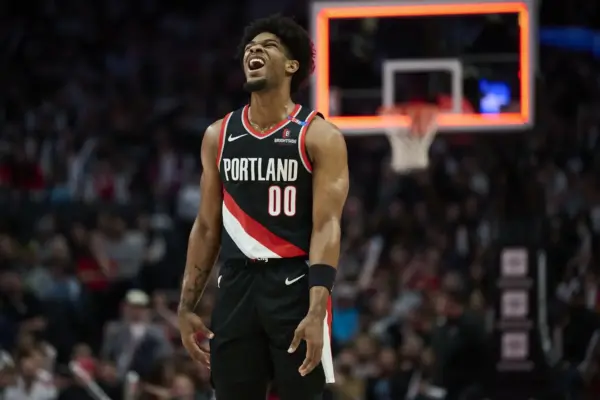 Pros and Cons of Hornets Exploring a Scoot Henderson Trade