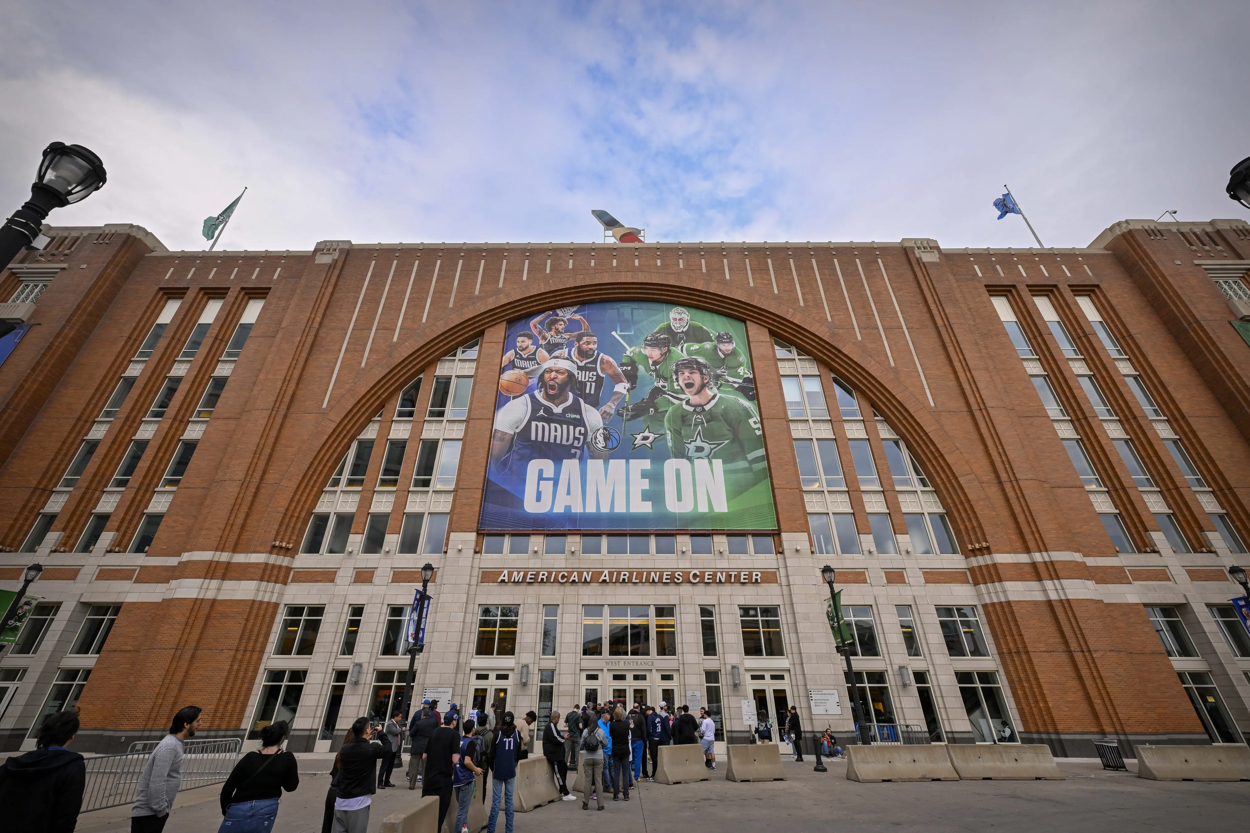 Mavericks Set to Leave American Airlines Centre after 25 Years For New Arena and Entertainment District