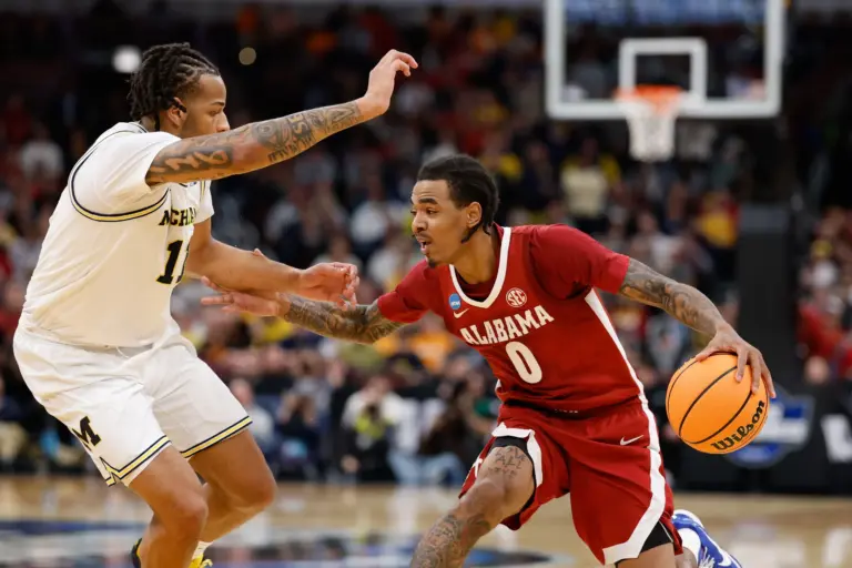 Mar 27, 2026; Chicago, IL, USA; Alabama Crimson Tide guard Labaron Philon Jr. (0) looks to pass during the first half against the Michigan Wolverines during a Sweet Sixteen game of the Midwest Regional of the men's 2026 NCAA Tournament at United Center. Mandatory Credit: Kamil Krzaczynski-Imagn Images. Philon can be a replacement option for Coby White if the Hornets cannot bring him back.
