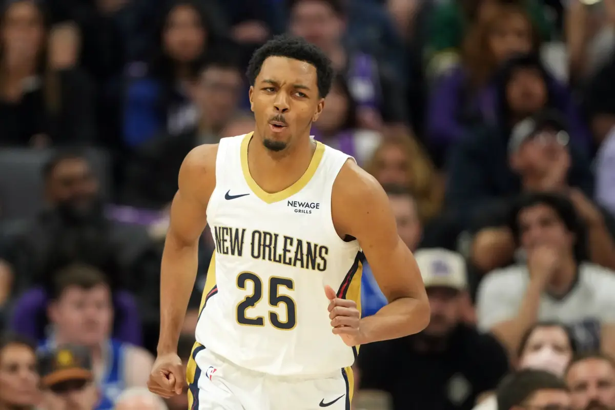Apr 3, 2026; Sacramento, California, USA; New Orleans Pelicans forward Trey Murphy III (25) reacts after dunking against the Sacramento Kings during the third quarter at Golden 1 Center. Mandatory Credit: Darren Yamashita-Imagn Images. Trey Murphy III could be a great trade option for the Trail Blazers.