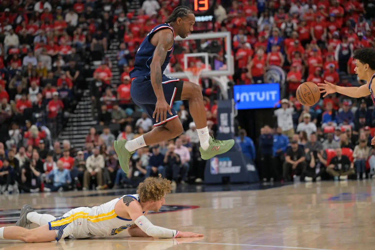 As the NBA investigates the Los Angeles Clippers, why have the Toronto Raptors put the Kawhi Leonard trade on hold?