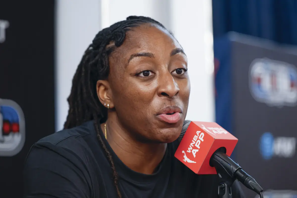 Los Angeles Sparks forward Nneka Oguwumike.