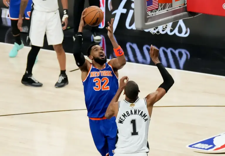 Karl-Anthony Towns is the New York Knicks player with the most to lose after Mitchell Robinson signed with the Boston Celtics.