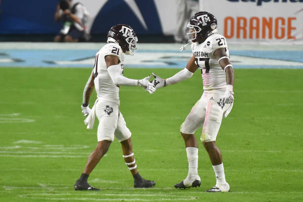 The Texas A&M Aggies' defense in 2022 features a lot of young stars. Check out which rising talent will have an impact next year.