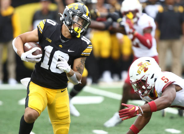 Iowa's disappointing offense continues. Iowa State leaves Kinnick Stadium with the CyHawk trophy for the first time since 2014.