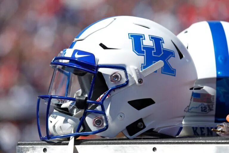 MI'Quise Grace Chooses Kentucky