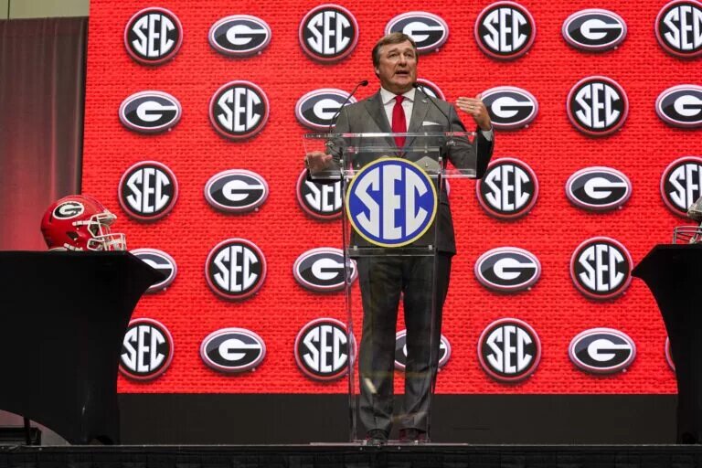 Battling Complacency: Georgia's 2023 Schedule