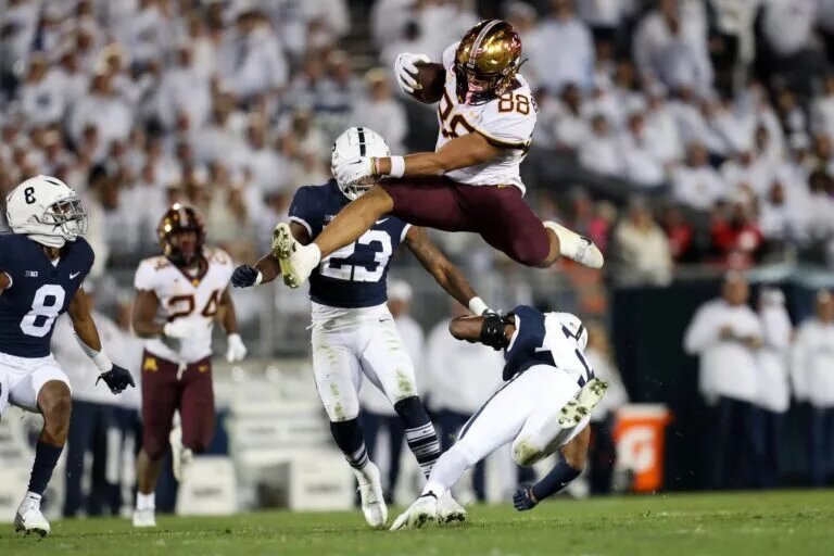 Gopher Football Preseason Honors