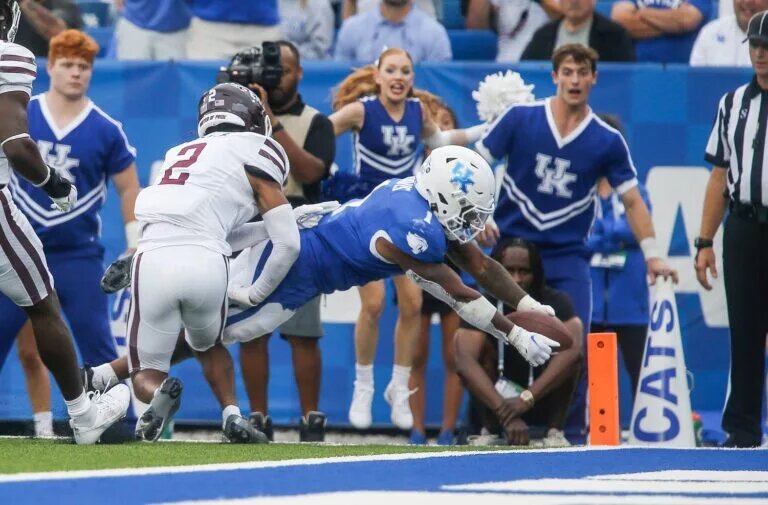 Kentucky Outlasts Eastern Kentucky