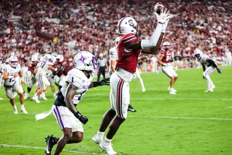 Gamecocks win big
