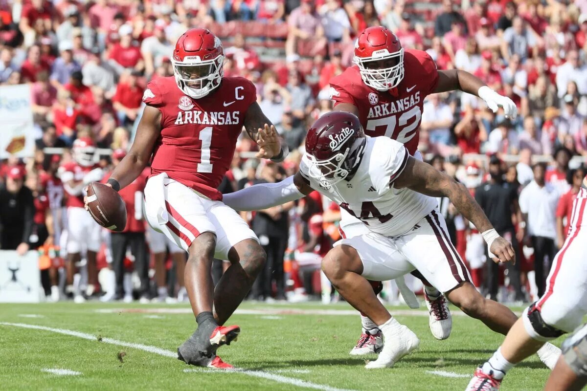 Dawgs Ruined Arkansas Homecoming