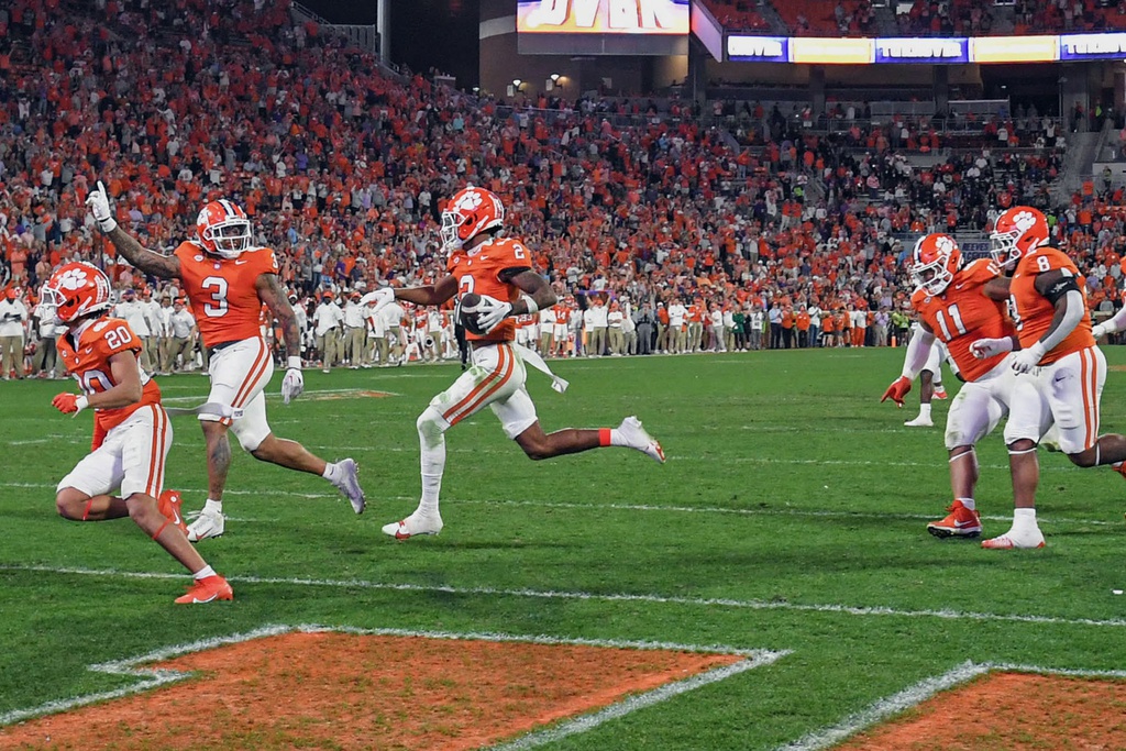Clemson Keeps Rolling to the Finish Line