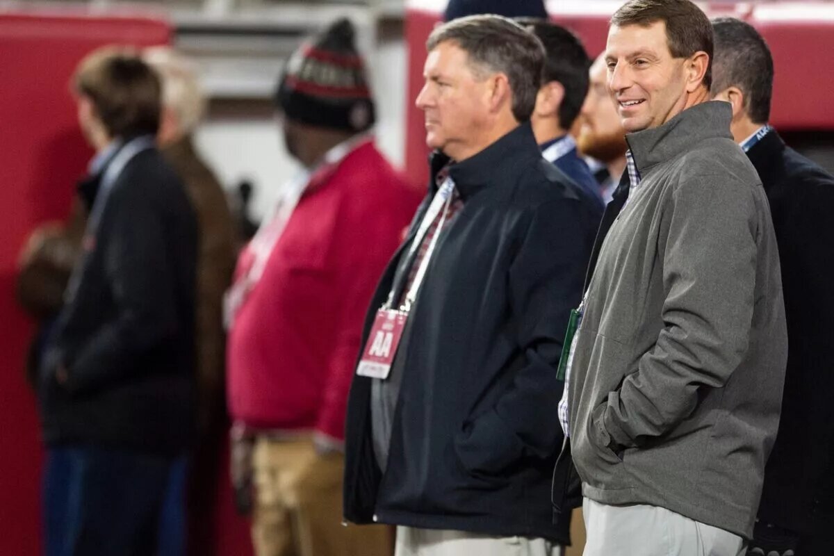 Recruiting season is here with the transfer portal open and early signing day this week. See who Clemson's losing and gaining this offseason.