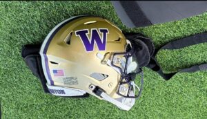 Washington landed the commitment of three-star quarterback Kini McMillan who joins Dash Beierly in the Huskies' class of 2025.