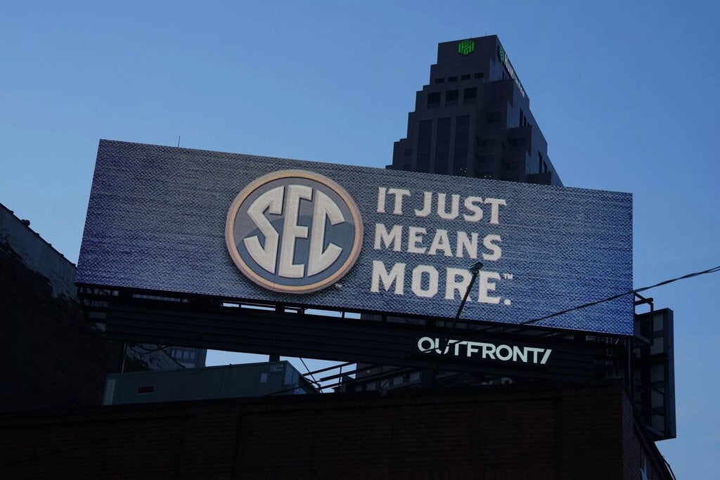 Who Wins the SEC-B1G Challenge? - Last Word on College Football
