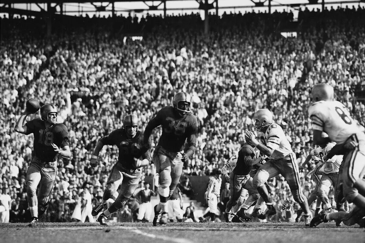 Pitt Mourns a Football Legend