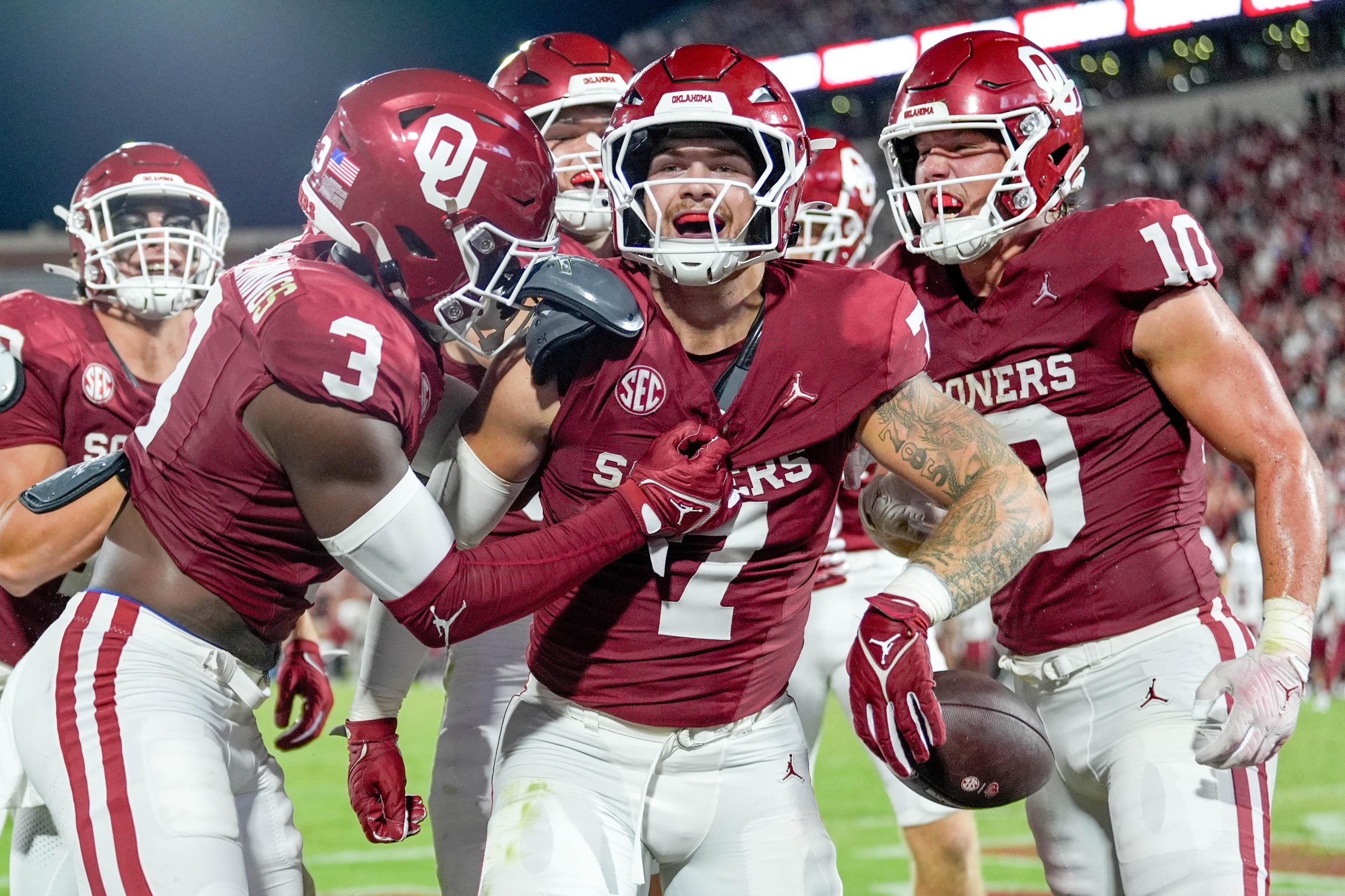 Sooners Topple Temple With 51-3 Win