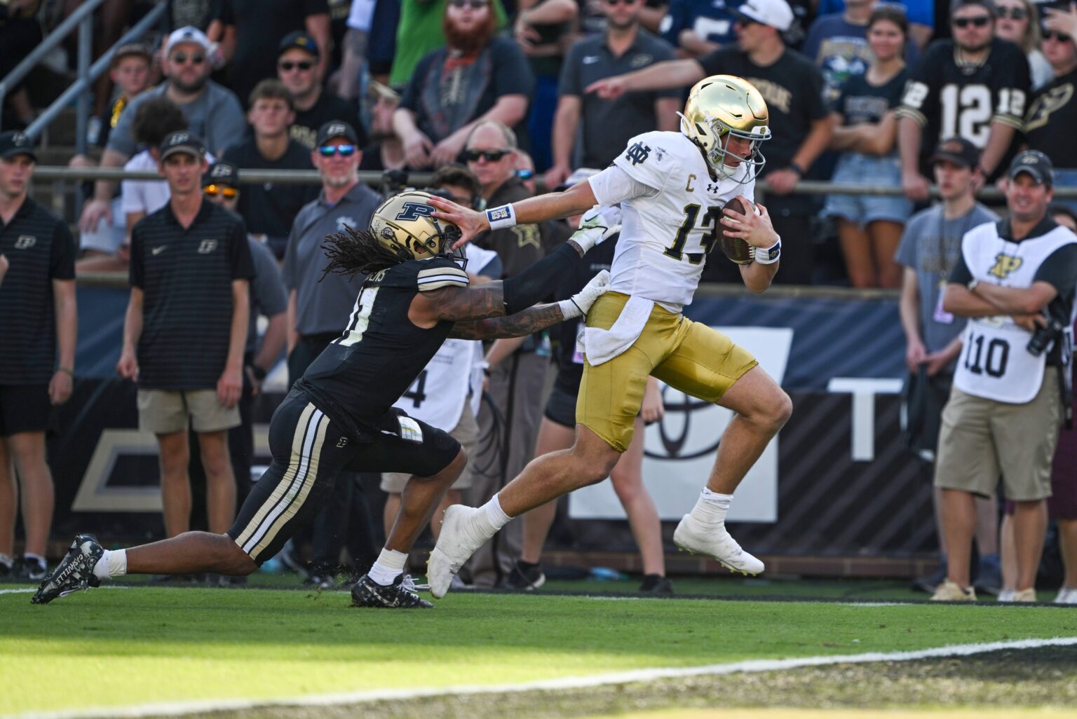 Notre Dame Seeks to Settle a Score With Louisville Top 25