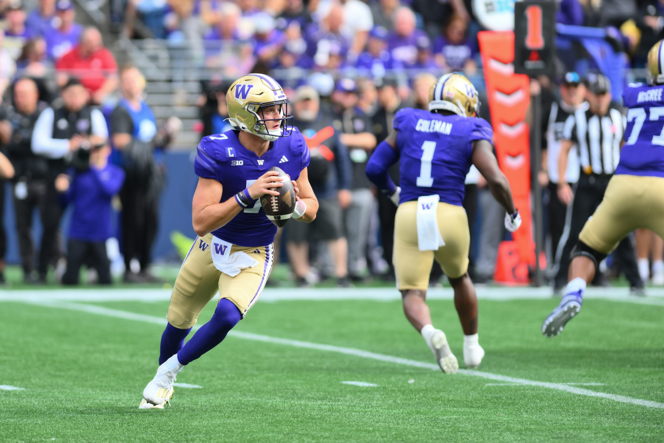 Penalties were the story of Saturday for Washington in the Apple Cup. 16 penalties for 135 yards sent the Huskies home empty-handed.