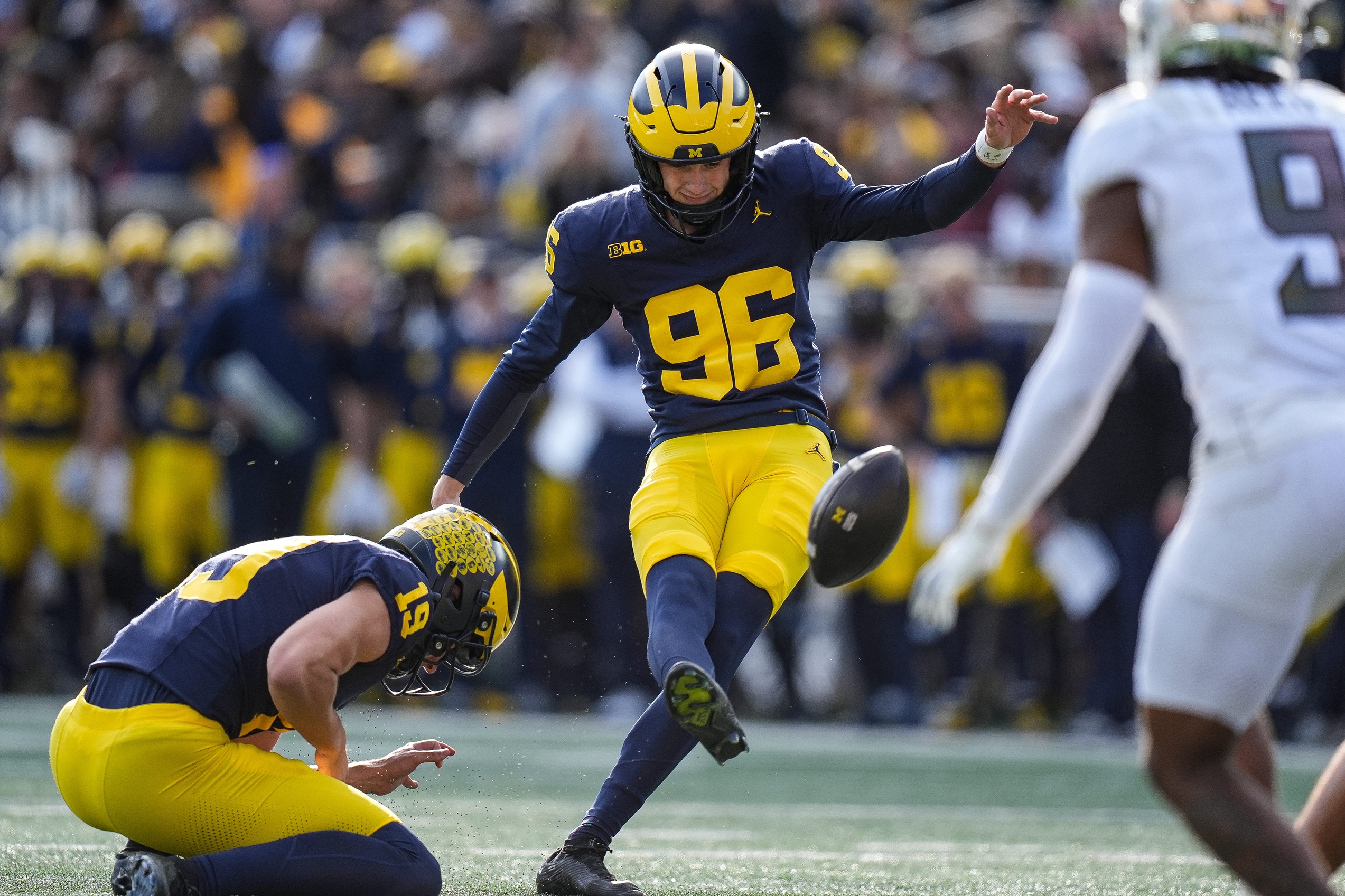 Two Big Ten Kickers Honored as Lou Groza Award Semifinalists - Last ...