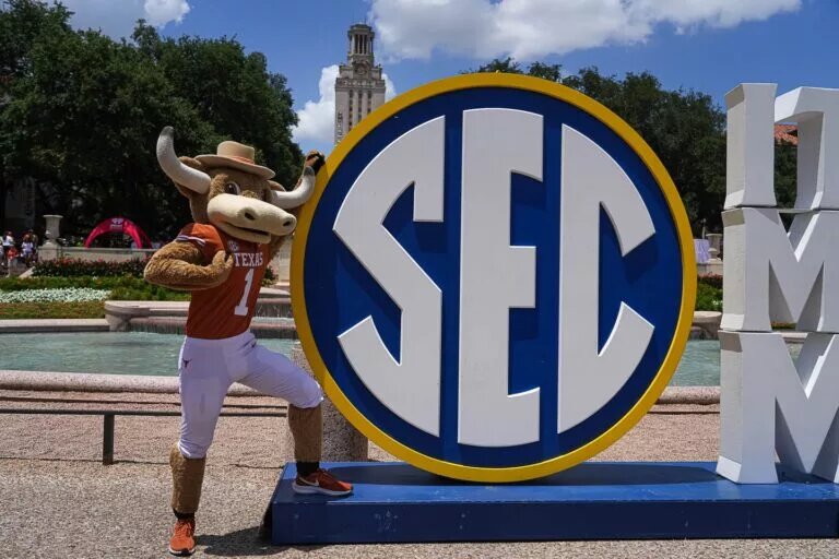 2025 SEC Win Totals