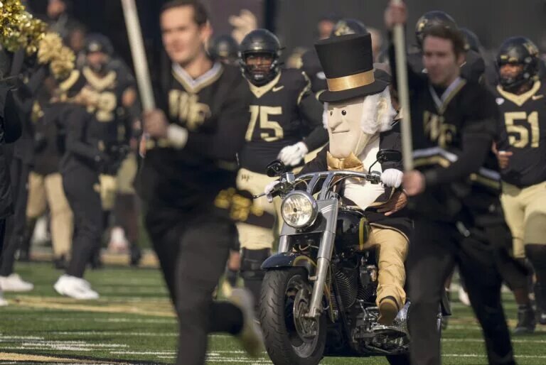 Wake's Mid-Camp Scrimmage