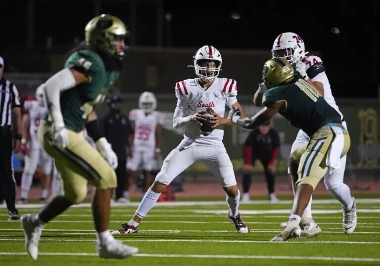 Alabama flips four-star quarterback