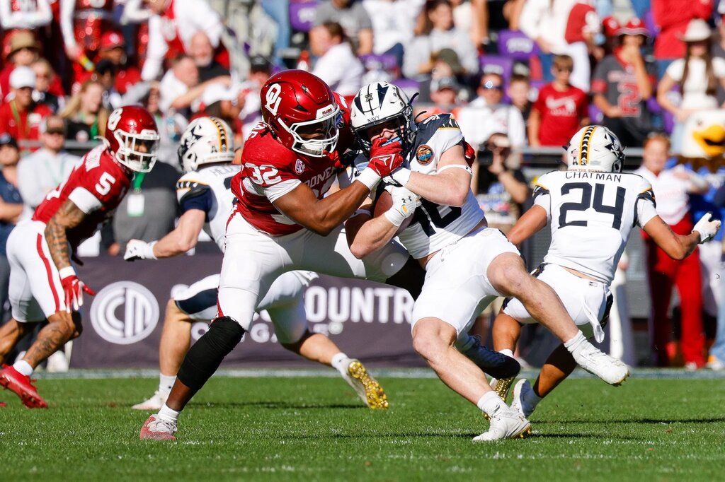 The Best SEC Defensive Linemen Returning in 2025