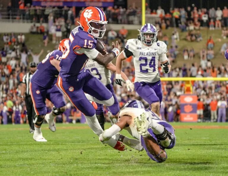 Clemson Clinches Bowl Eligibility