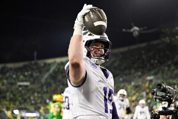 Let the G6 Fly: Reforming the CFB Playoff Format