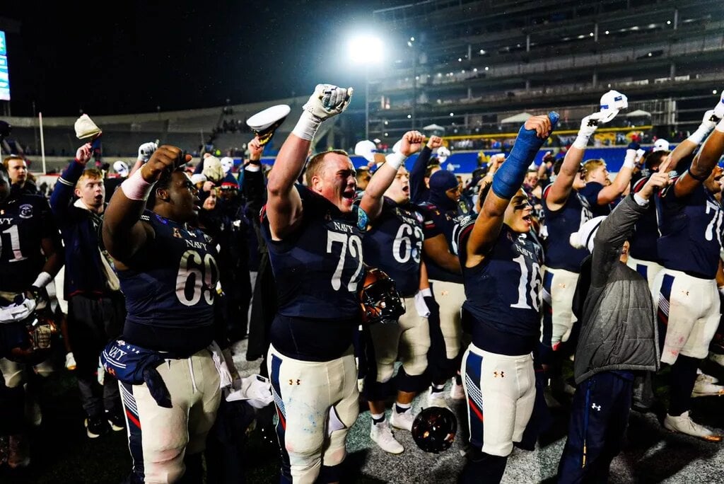Navy Cruises Past Cincinnati in Liberty Bowl