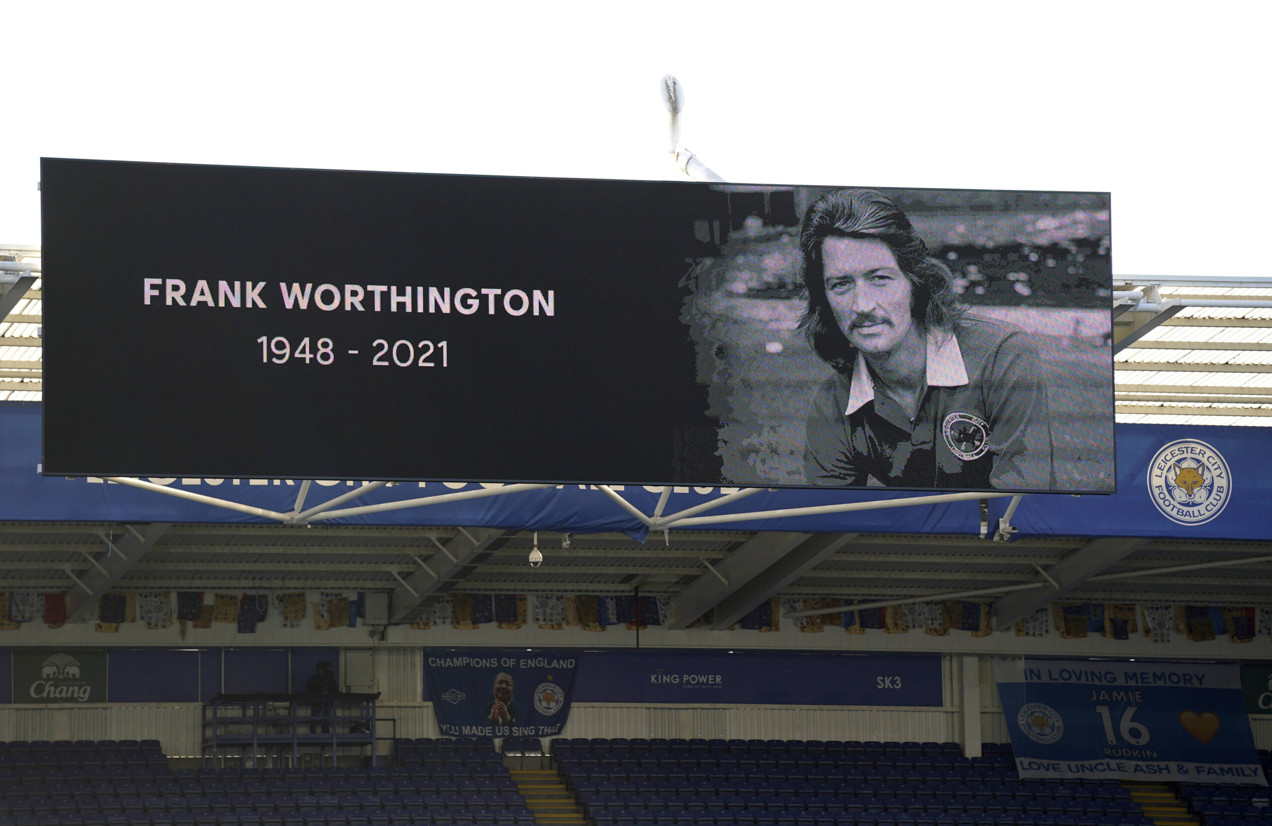 IMAGO / PA Images Leicester City v Manchester City - Premier League - King Power Stadium A minutes applause for Frank Worthington is observed before the Premier League match at The King Power Stadium, Leicester. Issue date: Saturday April 3, 2021.