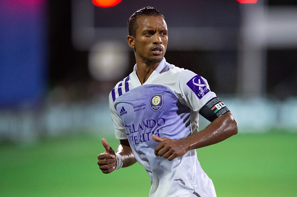 Nani assiste, marca e dá vitória ao Orlando