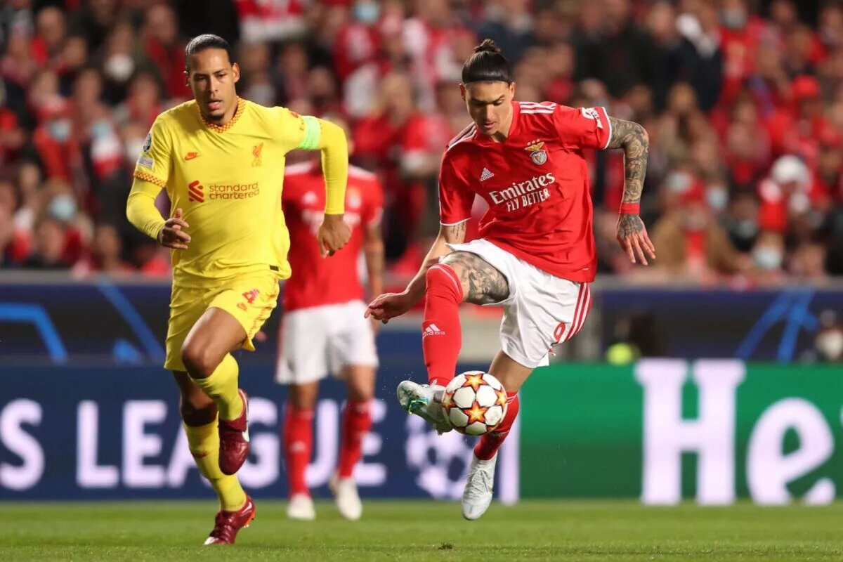 Fabrizio Romano says United will target Nunez