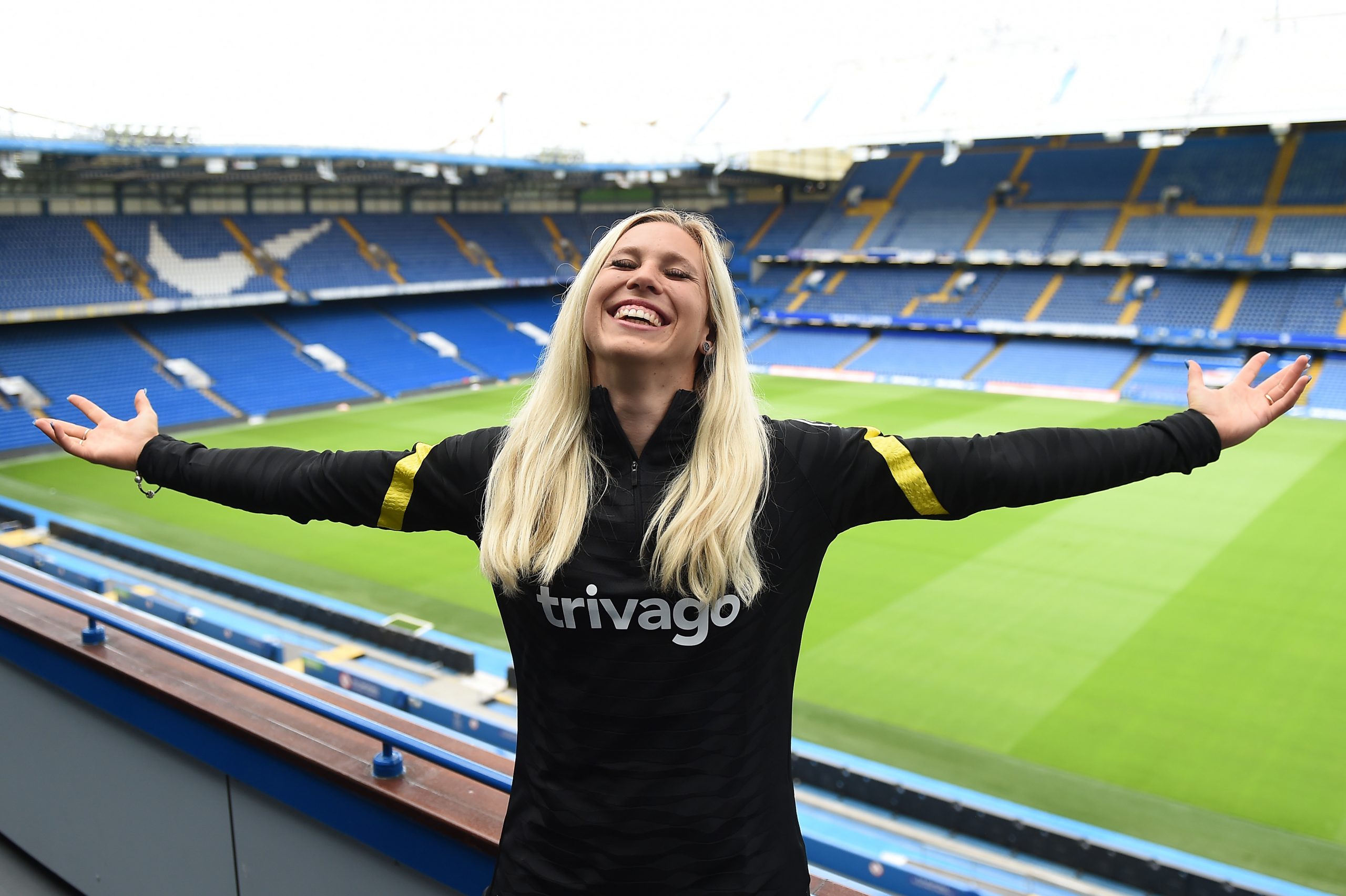 Melanie Leupolz: Chelsea Women's midfielder announces pregnancy, Football  News