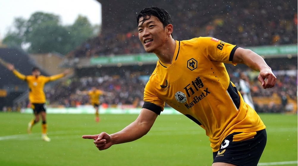 Leeds United bid for Hwang Hee Chan