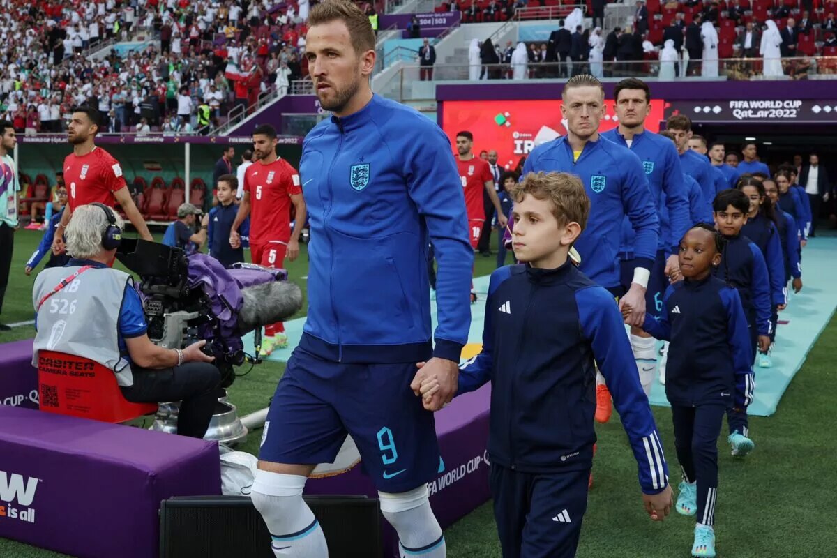 Harry Kane Onelove ban dismay - England captain walks out without armband against Iran